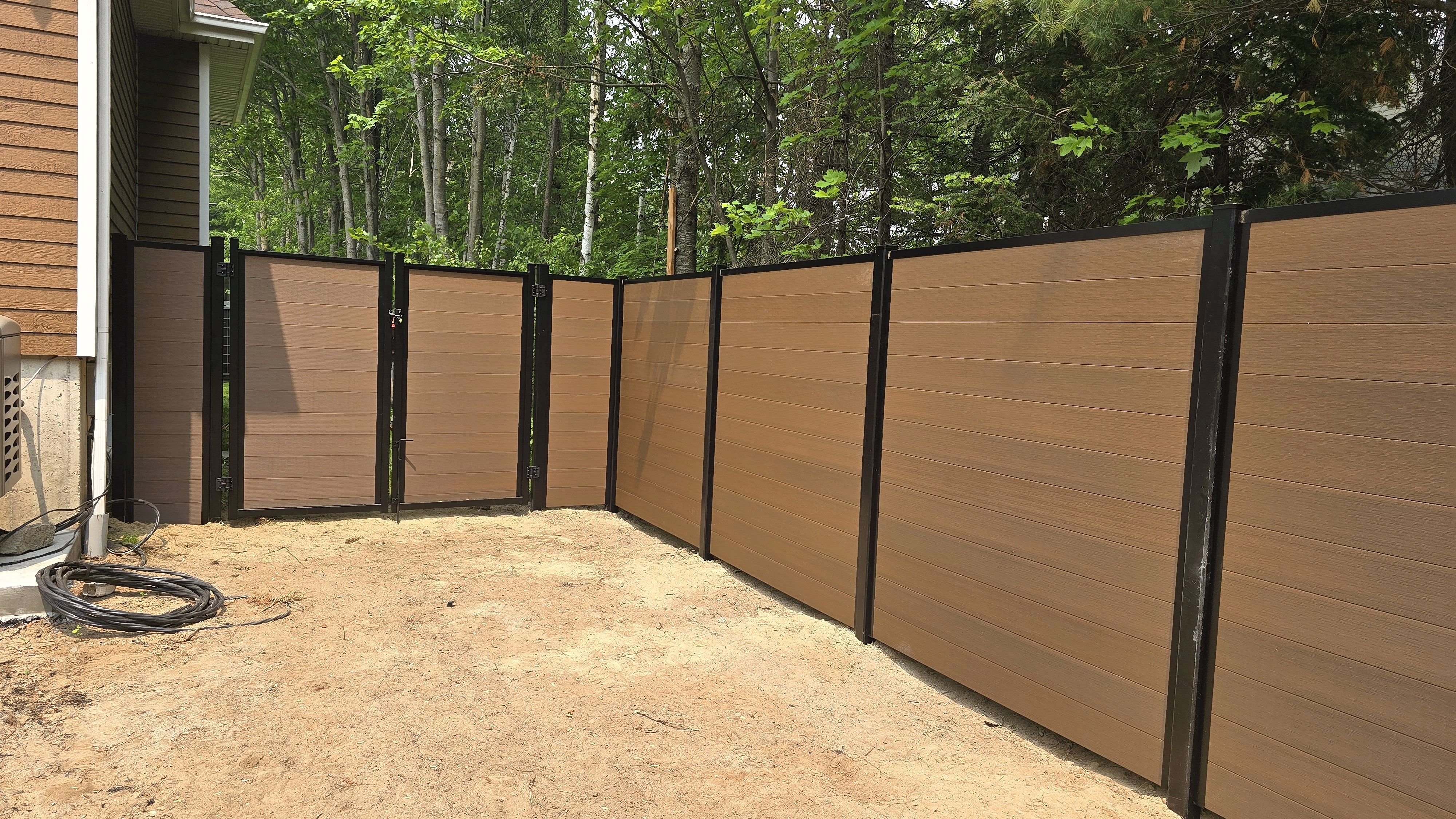 Exemple d'installation de clôture par Clôtures Elemond - Réalisation 6